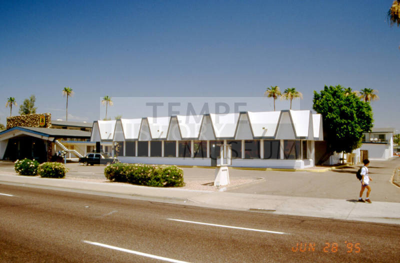 1020 E. Apache Blvd.