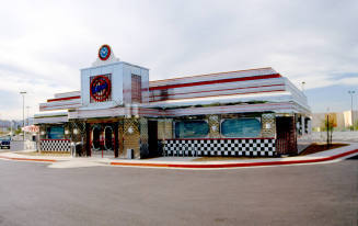 5 & Diner, 5025 S. Arizona Mills Circle