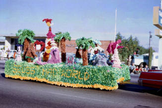 Seuss' Mad World parade float