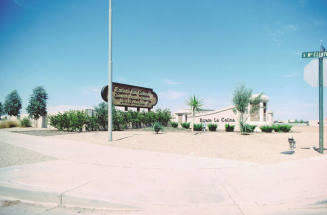 Estate La Colina sign