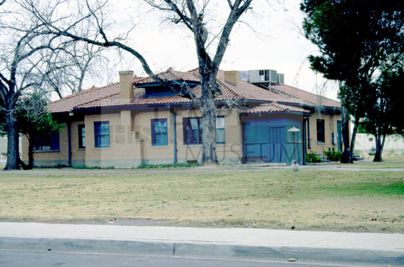 D.J. Frankenberg House, 2222 S. Price Rd.