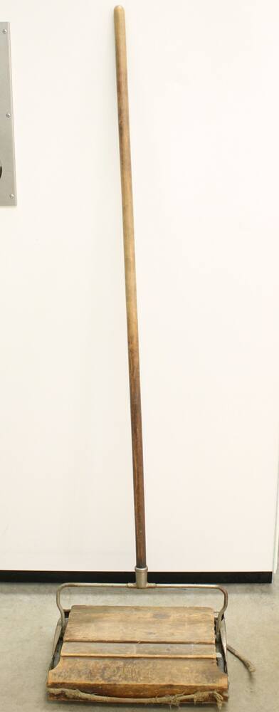 Bissel carpet sweeper