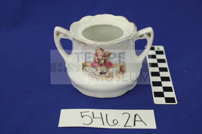 Toy sugar bowl