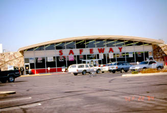 Safeway, 926 E. Broadway Rd.