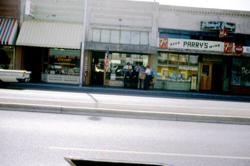Mill Avenue Street Scene