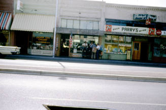 Mill Avenue Street Scene