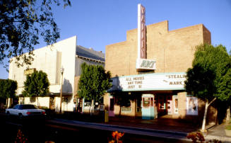Valley Art Theatre