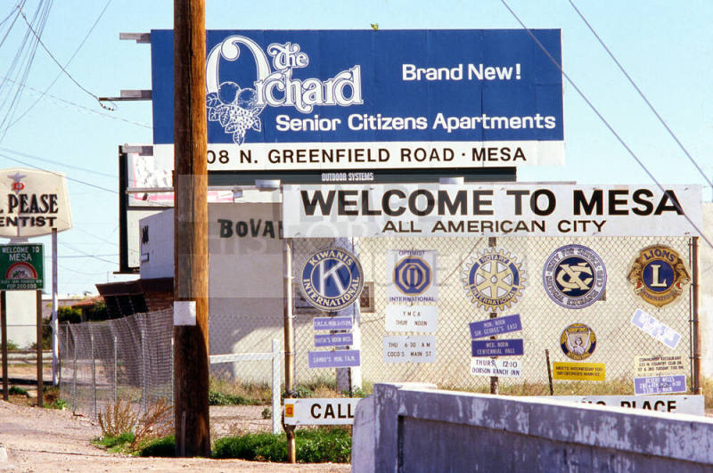 Tempe-Mesa Border, Along Apache Boulevard