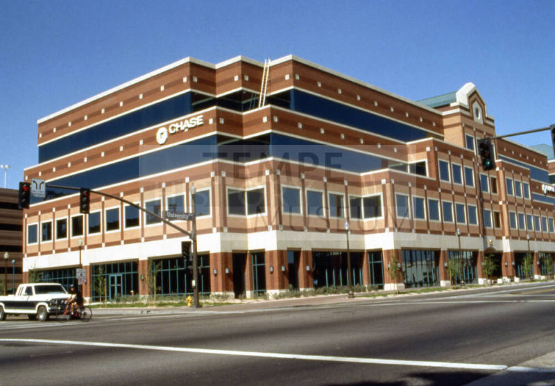 Chase Centerpoint, University Dr. and Ash Ave.
