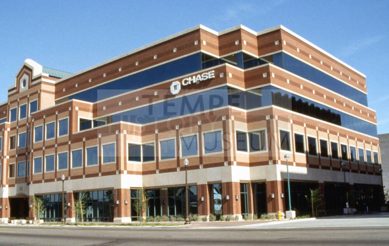 Centerpoint Chase building, University Dr. and Ash Ave.