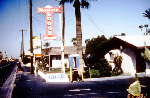 Western Lodge Motel, 2174 E. Apache Blvd.