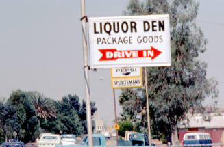 Liquor Den, Univesity Drive