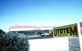UTotem convenience store, Price & Apache