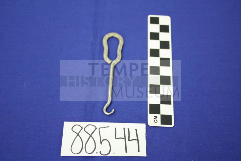 Shoe button hook