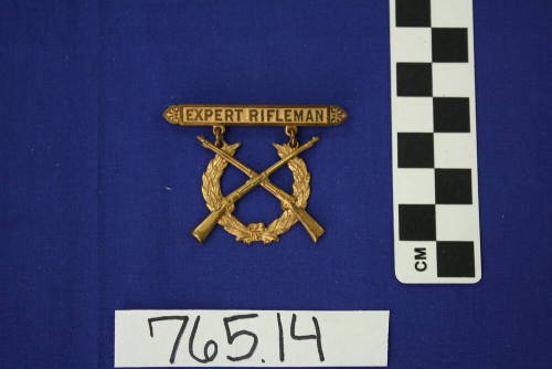 Expert Rifleman's Badge National Guard issue