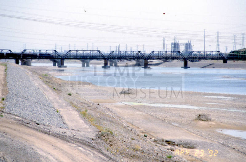 Tempe railroad bridge