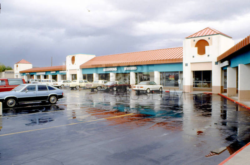 Valley Fair Shopping Center, Mill & Southern