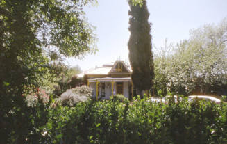 Residence with garden