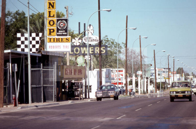 Businesses near 2431 E. Apache Blvd.