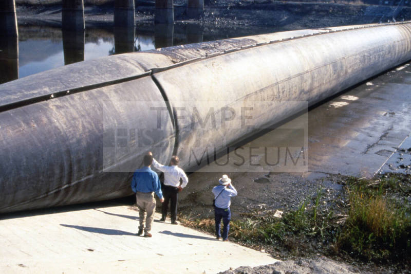 Tempe Town Lake rubber dam