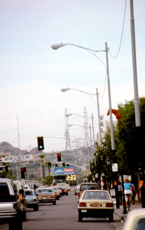 Mill Avenue near bridge