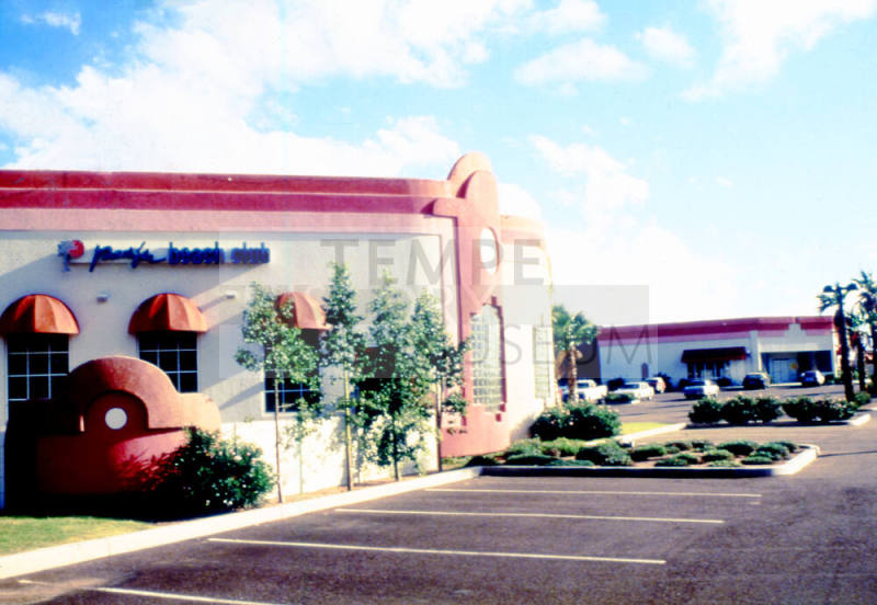 Southwind Plaza, Rural and Elliot