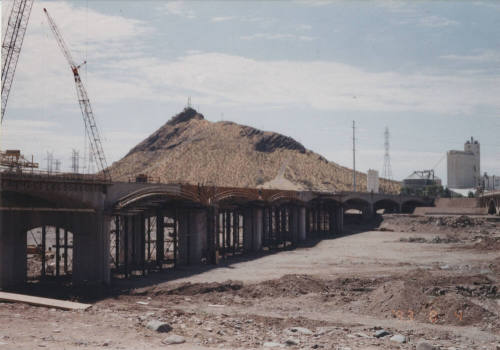 Riverbed Dry - Frame II Construction