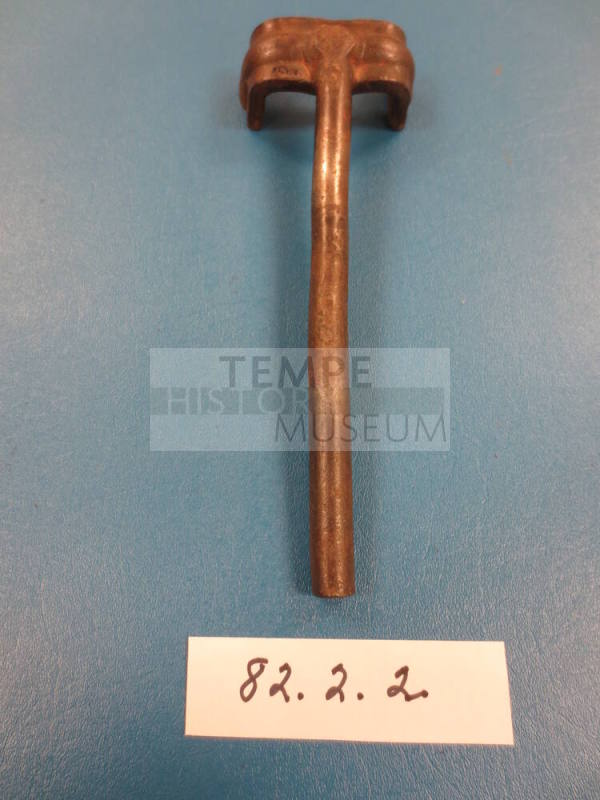 Wagon Wheel Wrench