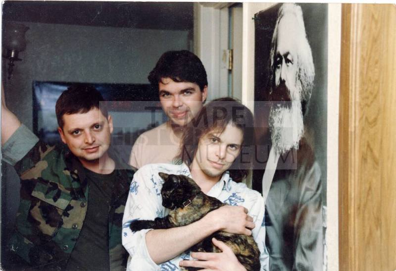 Lee Wilson, Shawn Kelly, and Robin Wilson (Gin Blossoms) at home