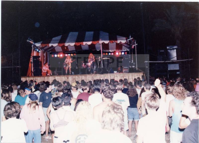 The Meat Puppets on stage at Big Surf