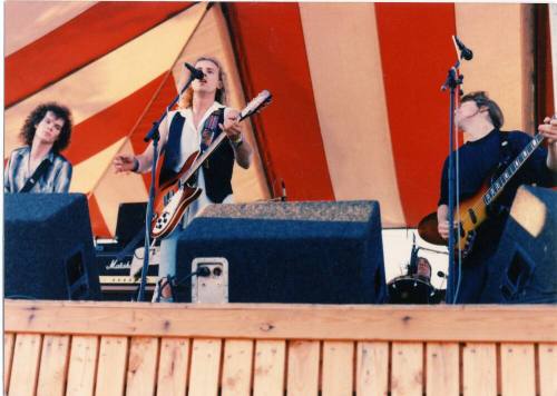 The Feedbags on stage at Big Surf