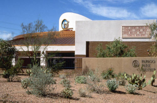 Red River Opry, 730 N. Mill Ave.