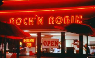Rock'N Robin Restaurant, 1135 E. Apache Blvd.