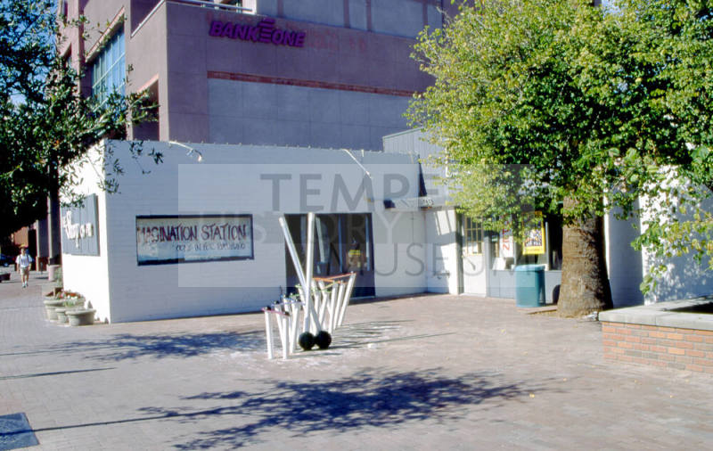 The Shop of Art, 26 E. University Dr.