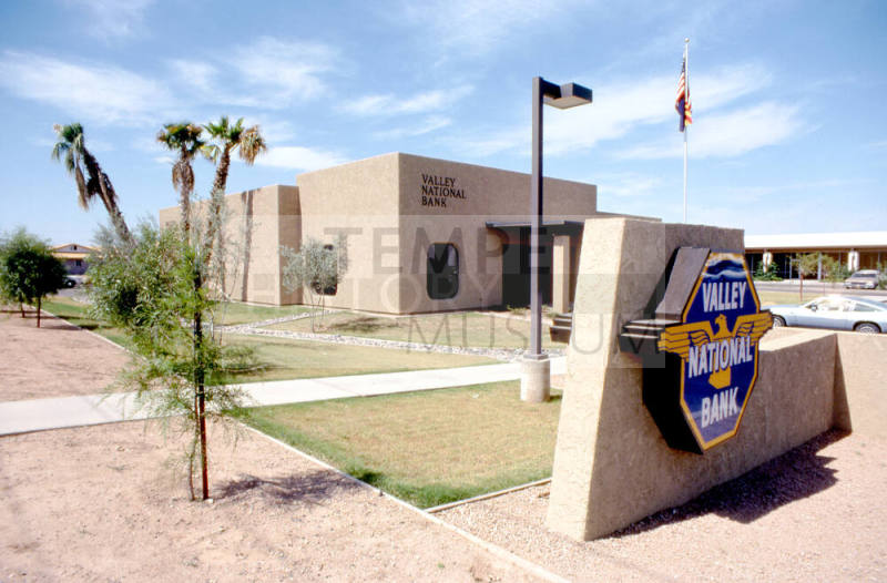Valley National Bank, 6470 S. McClintock