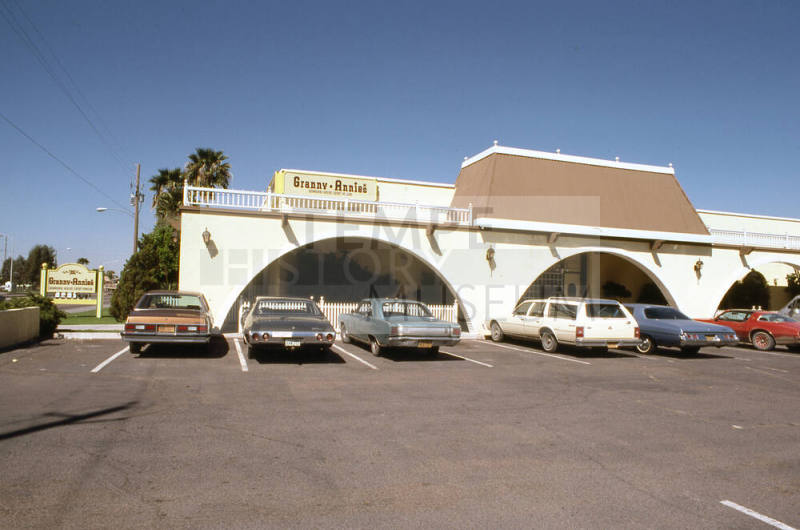 Granny Annie's Restaurant, 1000 E. Broadway Rd.