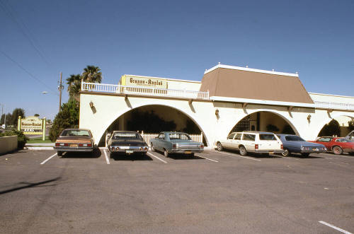 Granny Annie's Restaurant, 1000 E. Broadway Rd.