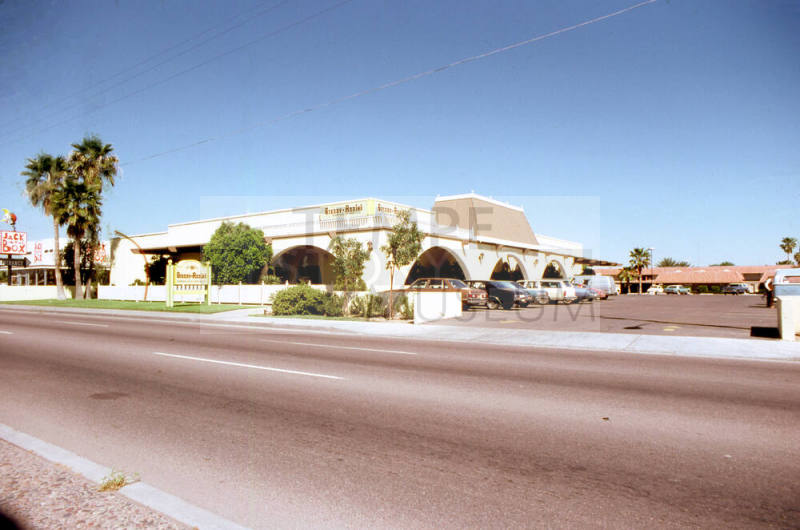 Granny Annie's Restaurant, 1000 E. Broadway Rd.
