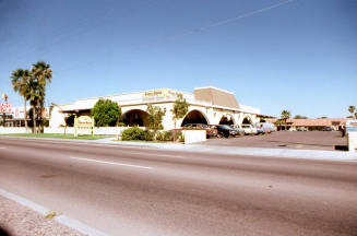 Granny Annie's Restaurant, 1000 E. Broadway Rd.