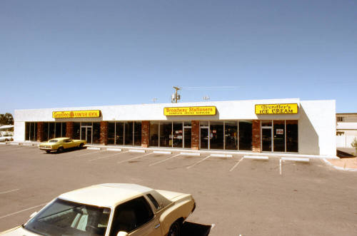 Small Shopping Plaza, 722-790 W. Broadway Rd.