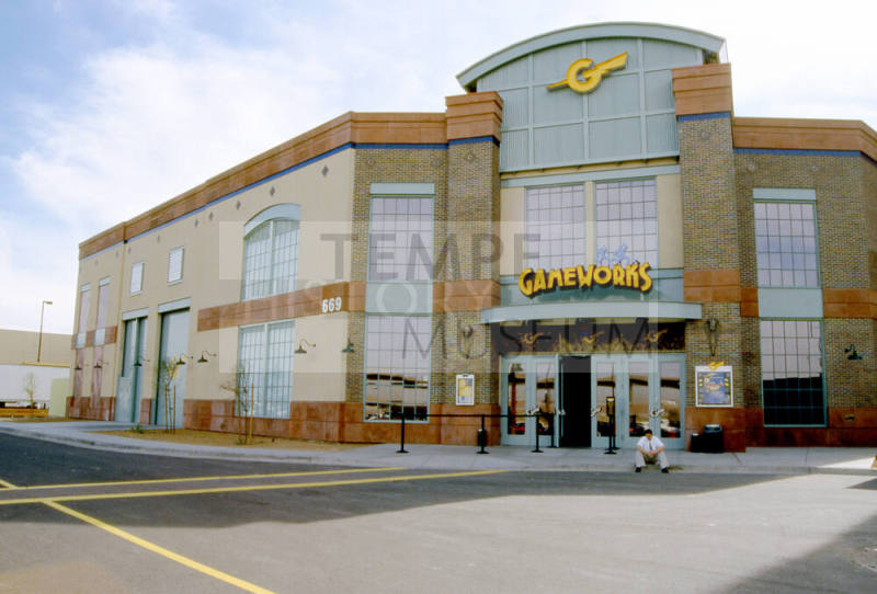 Gameworks, 5000 Arizona Mills Circle