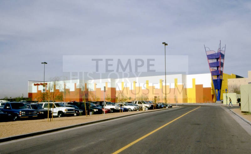 Mall Entrance, 5000 Arizona Mills Circle
