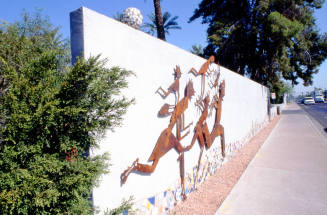 Date Palm Manor wall, Broadway Rd. and S. Mill Ave.