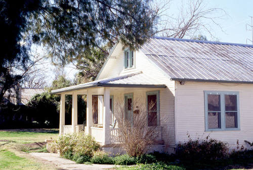 Hiatt-Barnes House, 1104 S. Ash Ave.