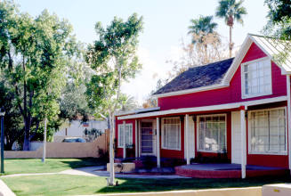 Residence in Maple-Ash neighborhood