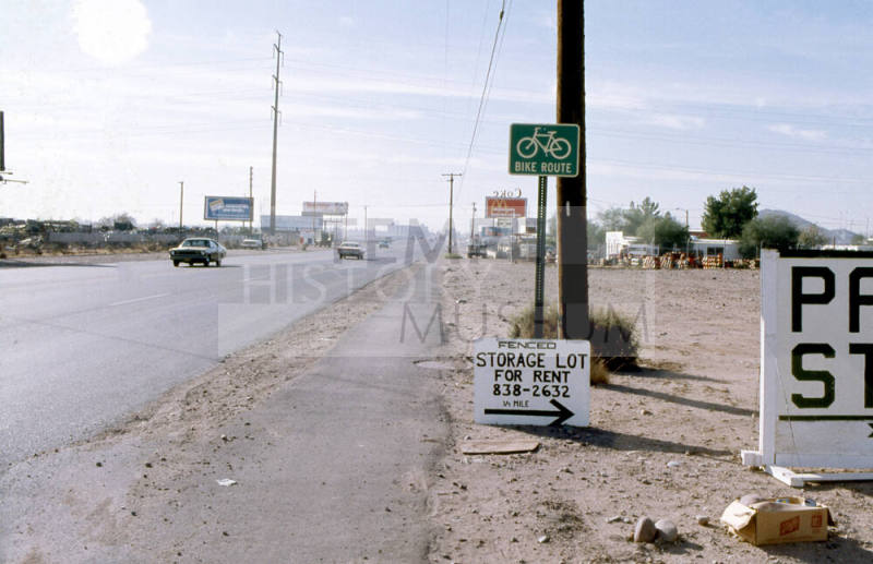 View south along N. Scottsdale Rd.
