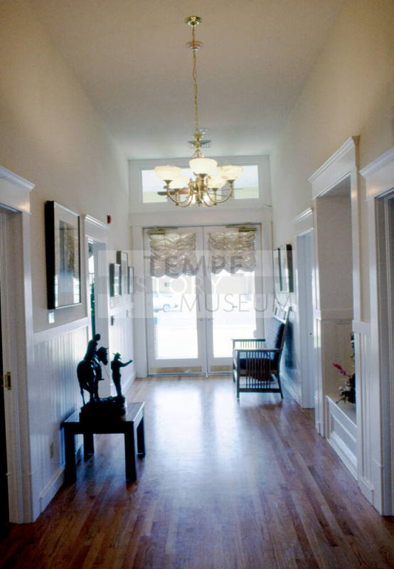 B.B. Moeur house interior
