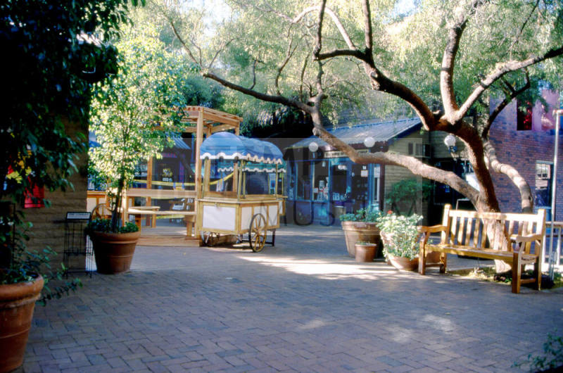 Courtyard Shops