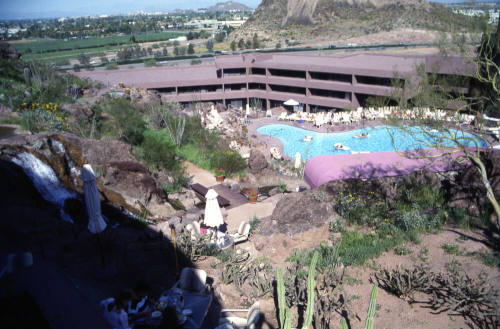 Westcourt in the Buttes, 2000 W. Westcourt Way