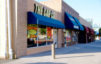 6th Street shops